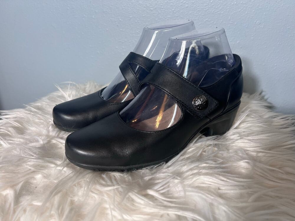 Clark’s Collection Black Mary Jane Pumps Sz 6.5 Women’s Cushion Classic Comfort